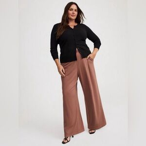 Torrid NWT High-Rise Wide Leg Twill Pants 2X